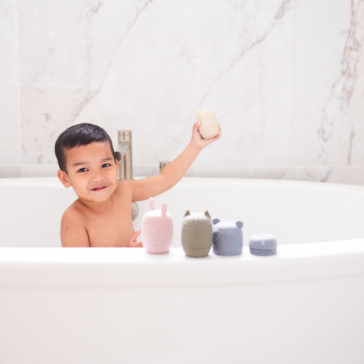 bug + bean kids - Bath Buddies Silicone Mold-Free Bath Toys - Ages 0+-4