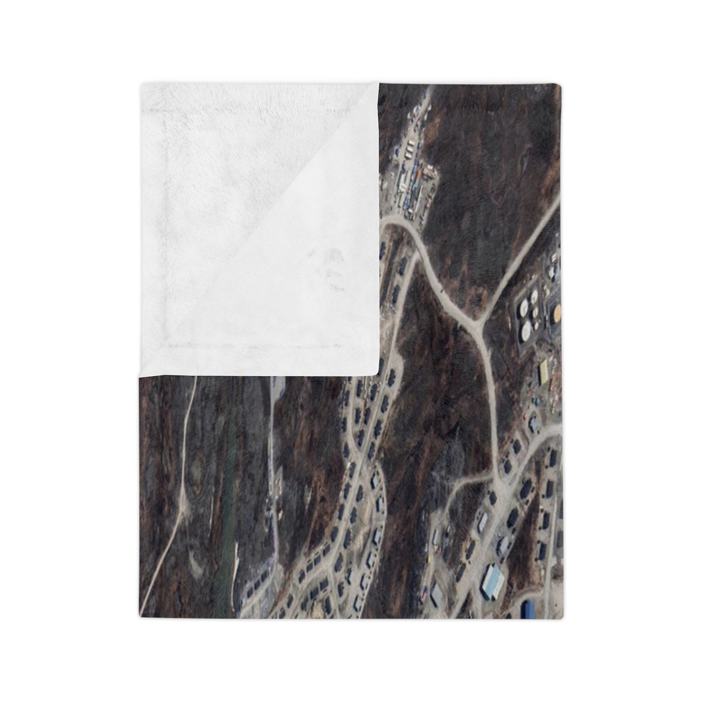 Puvirnituq Nunavik Velveteen Throw Blanket