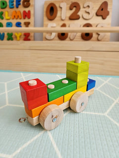 QToysUSA - Stack & Pull Train - Ages 2+-4