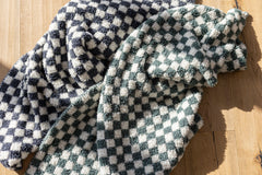 Baby's Breath & Forest Green Check Print Extended Throw-4