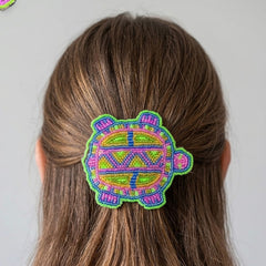 Beaded turtle Barrette Green accent-3