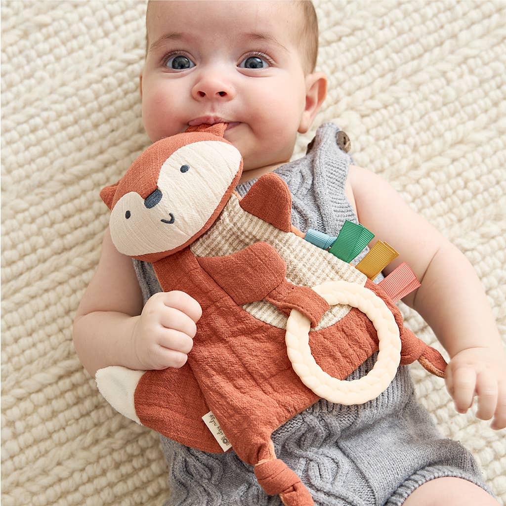 Itzy Ritzy - Fox Bitzy Crinkle™ Sensory Toy with Teether - Ages 0+-5
