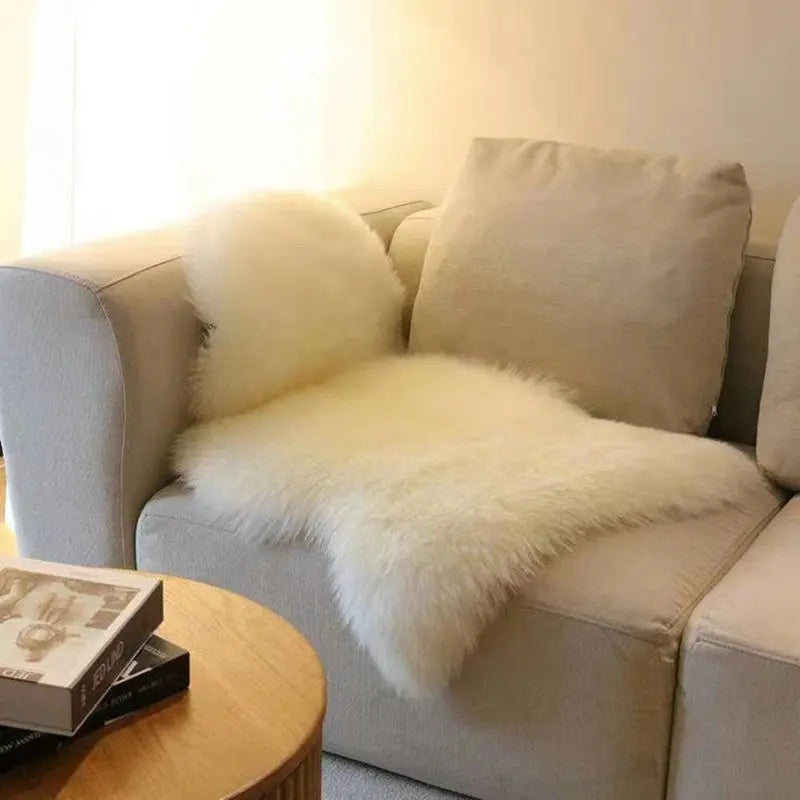 BOL White Sheepskin Rug-2