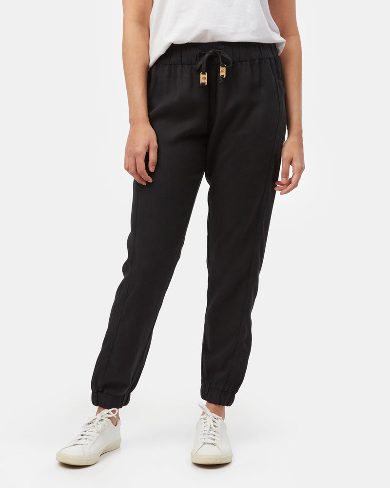 Colwood Jogger-1