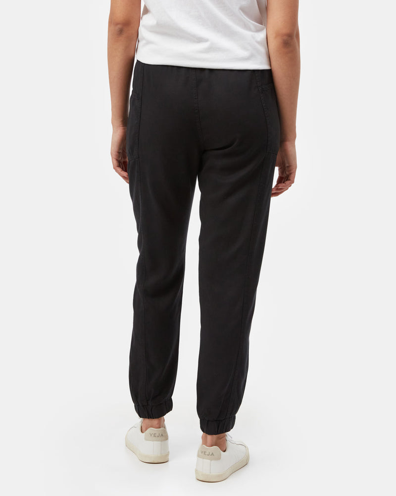 Colwood Jogger-5