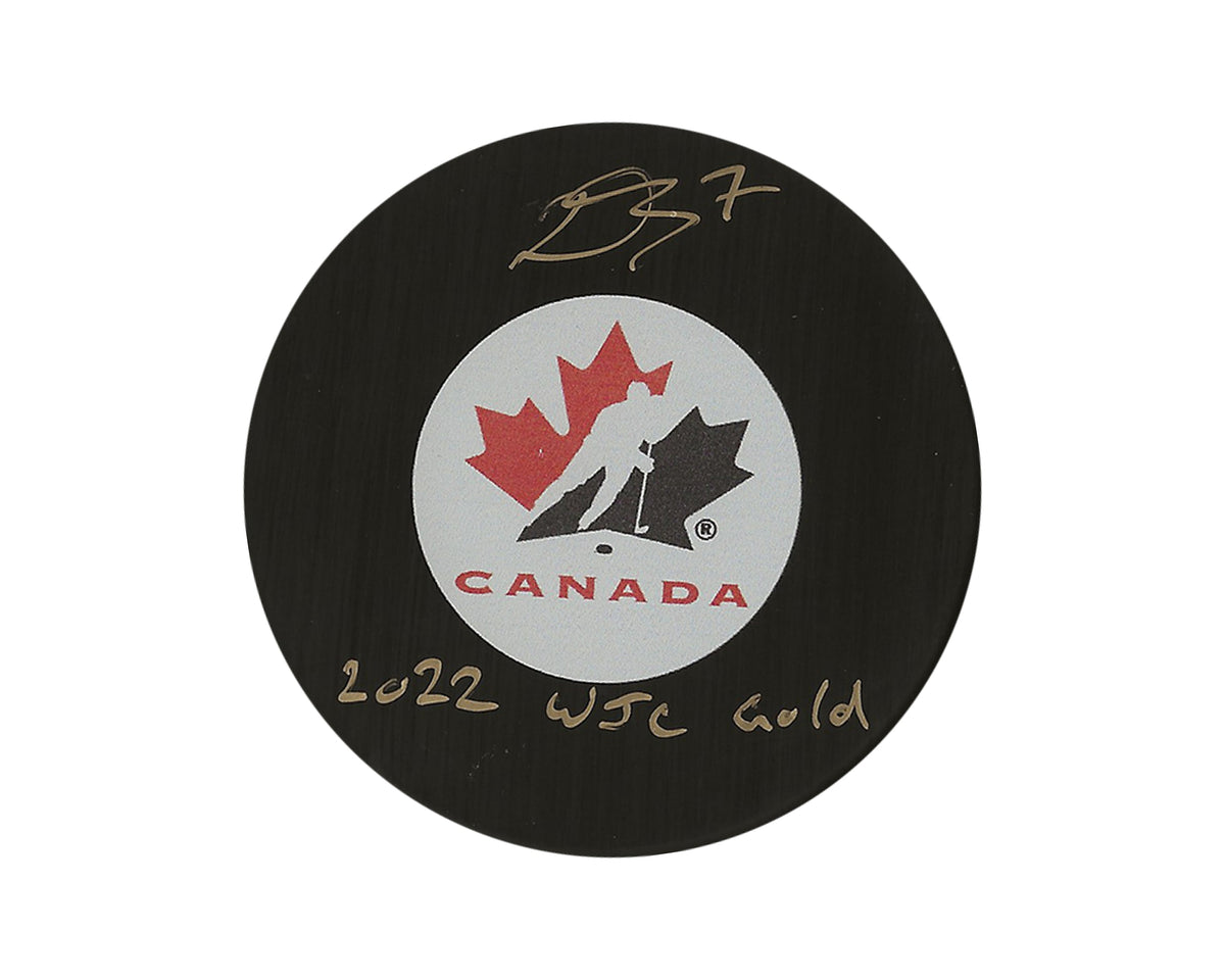 Palet de hockey autographe de Donovan Sebrango de l'équipe Canada, modèle autographié, avec l'inscription « 2022 WJC Gold »