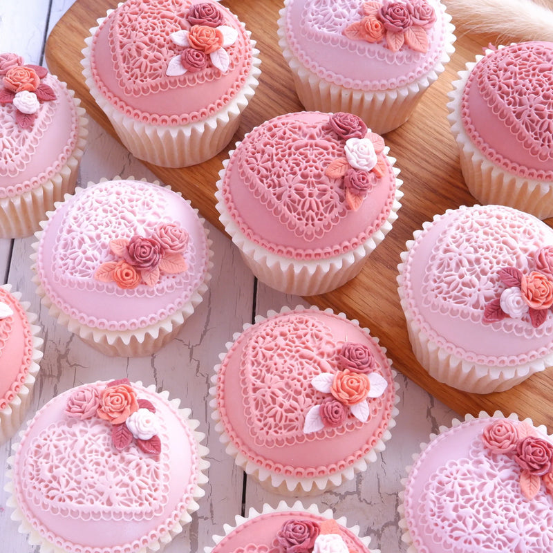 Molde de silicona para cupcakes con forma de corazón de encaje-3