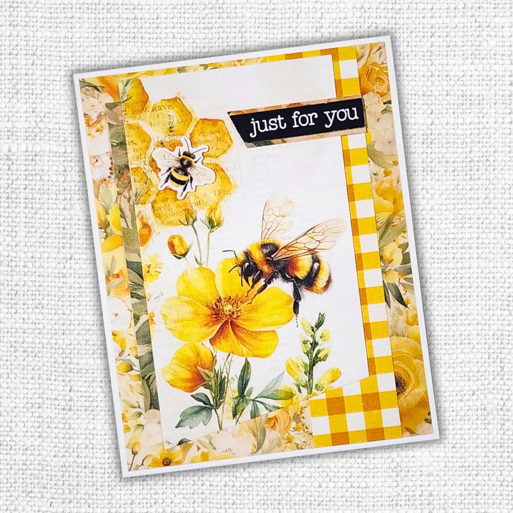Bees & Butterflies Papercuts Cardmaking Kit January 2025 33951-3