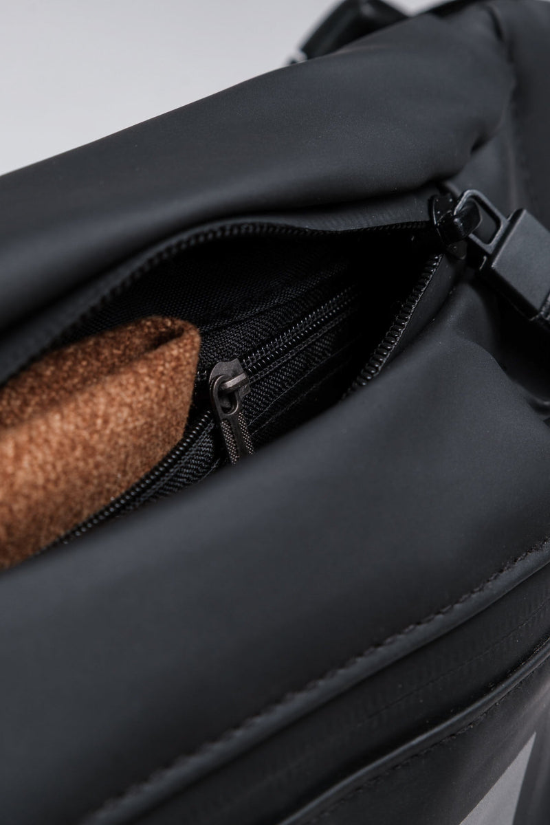 Water-Resistant Waist Pack-4
