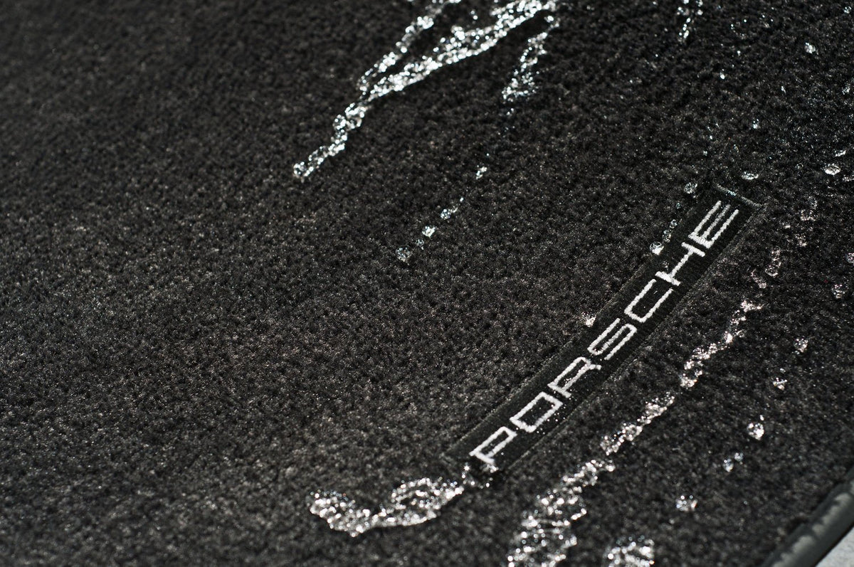 GYEON Q² Fabric Alcantara Coat-8