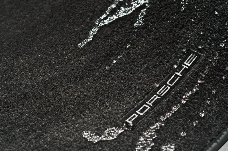GYEON Q² Fabric Alcantara Coat-8