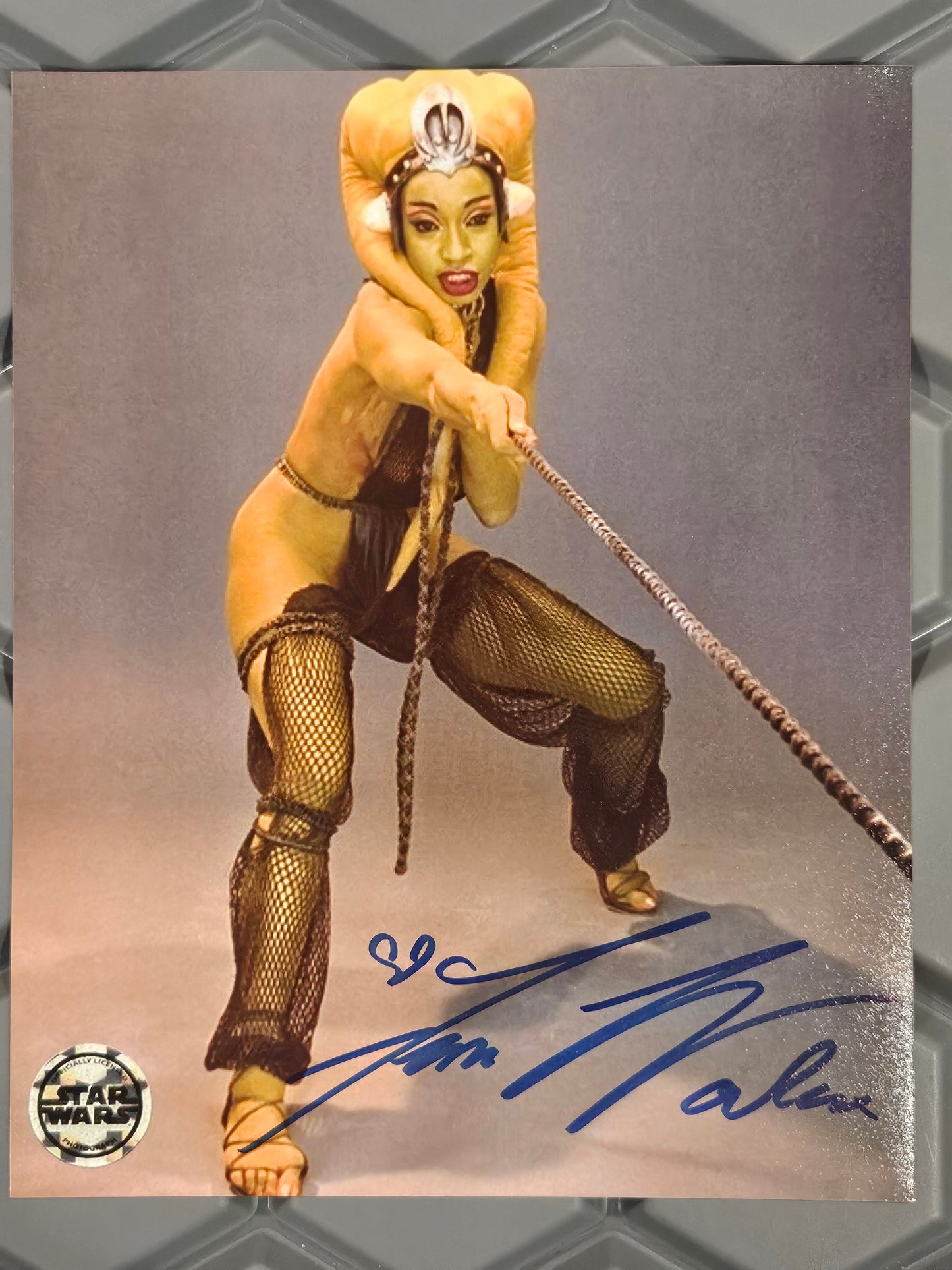 Star Wars – Oola Autographed 8x10 Photo | Signed by Femi Taylor with COA