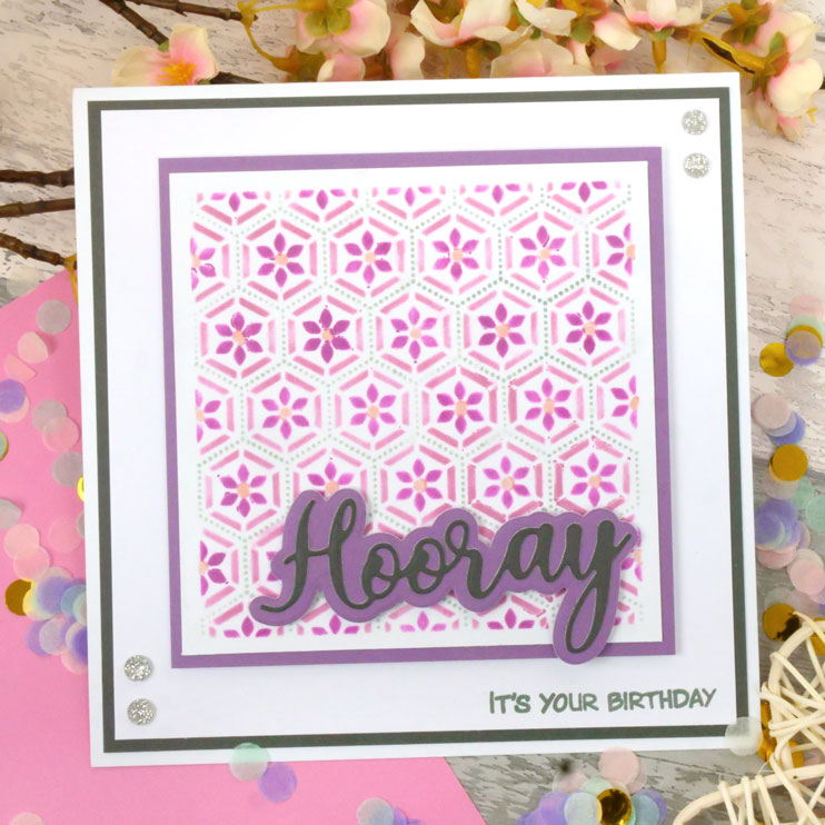 Pour l'amour des masques - Carrelage floral en nid d'abeille en couches-9
