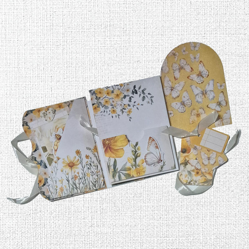 Kit Folio Mini Journal Indésirable 8,5" x 11" Abeilles et Papillons 35013-6