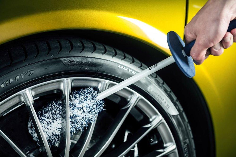 GYEON Q²M Wheel Brush-2
