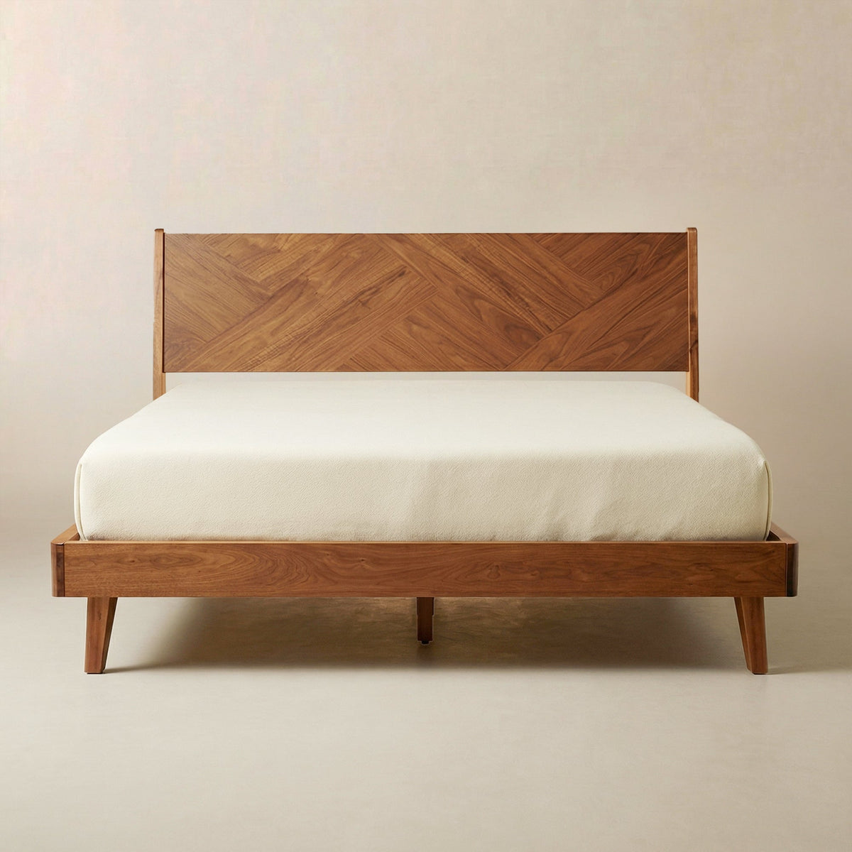 Estructura de cama de madera maciza Gazelle-1