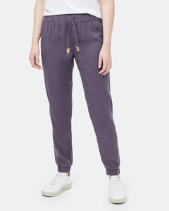 Colwood Jogger-1