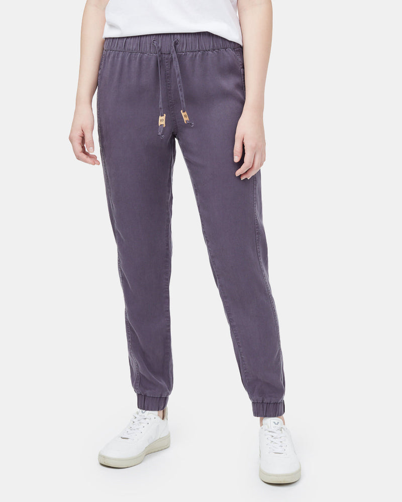 Colwood Jogger-1