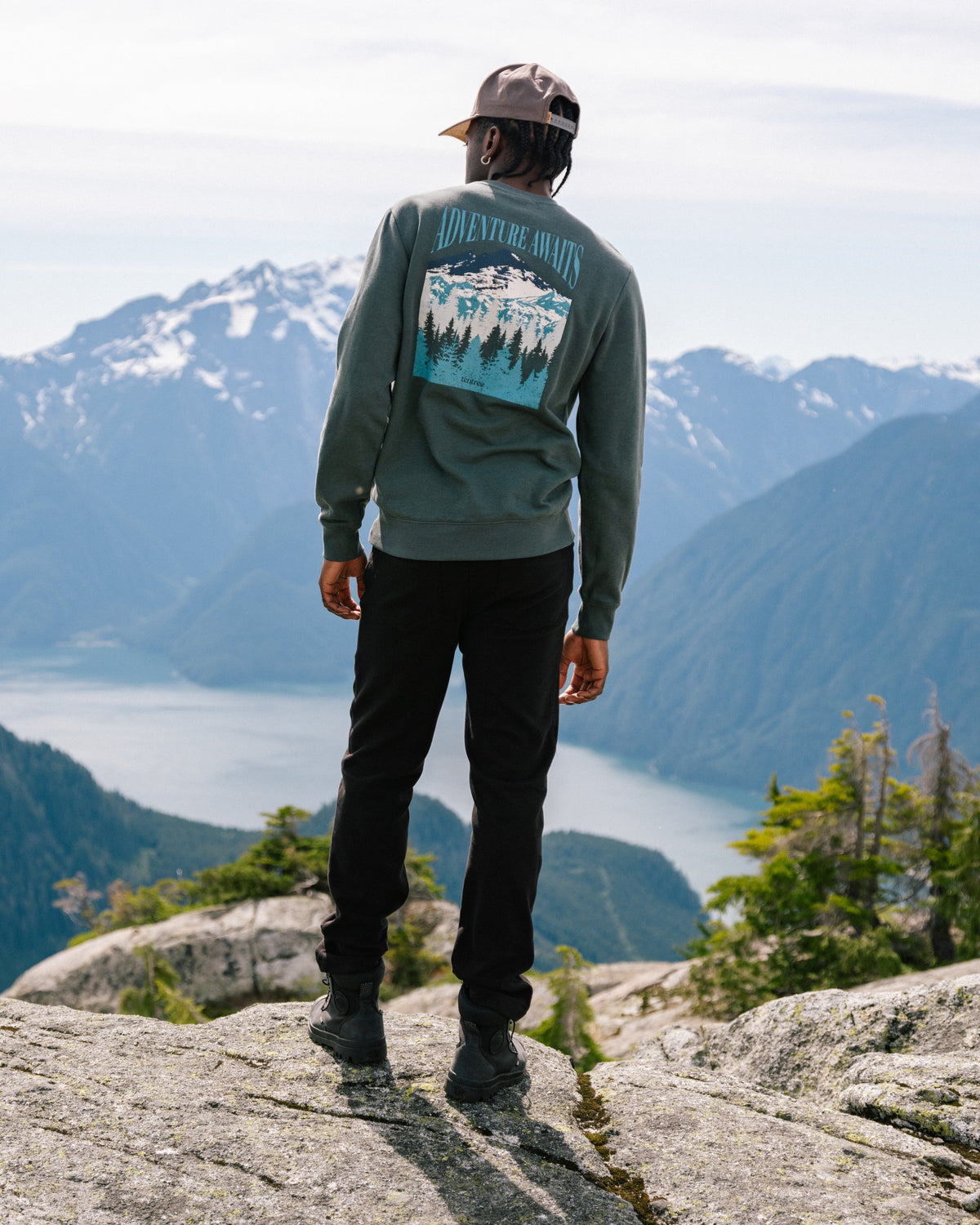 Mountain Mirror Crew-2