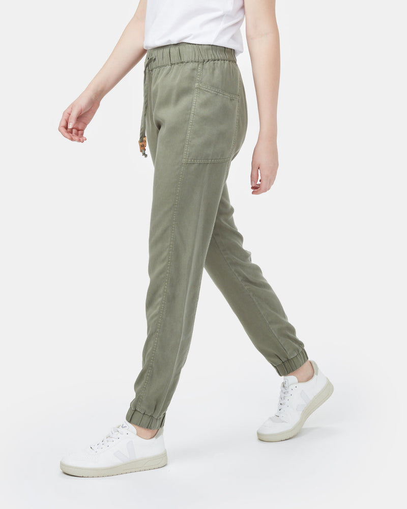 Colwood Jogger-2