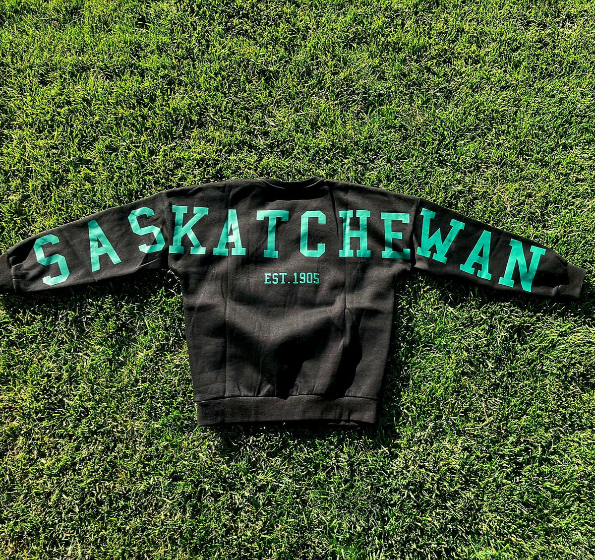 Saskatchewan Back Unisex Crewneck-5