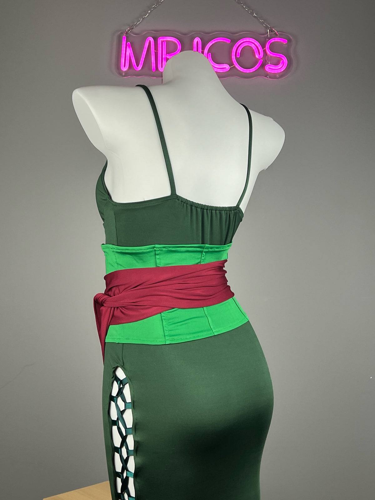 [Inventory Clearance] Female Zoro Cosplay Green Sleeveless High-slit Long Dress Halloween Costume-5