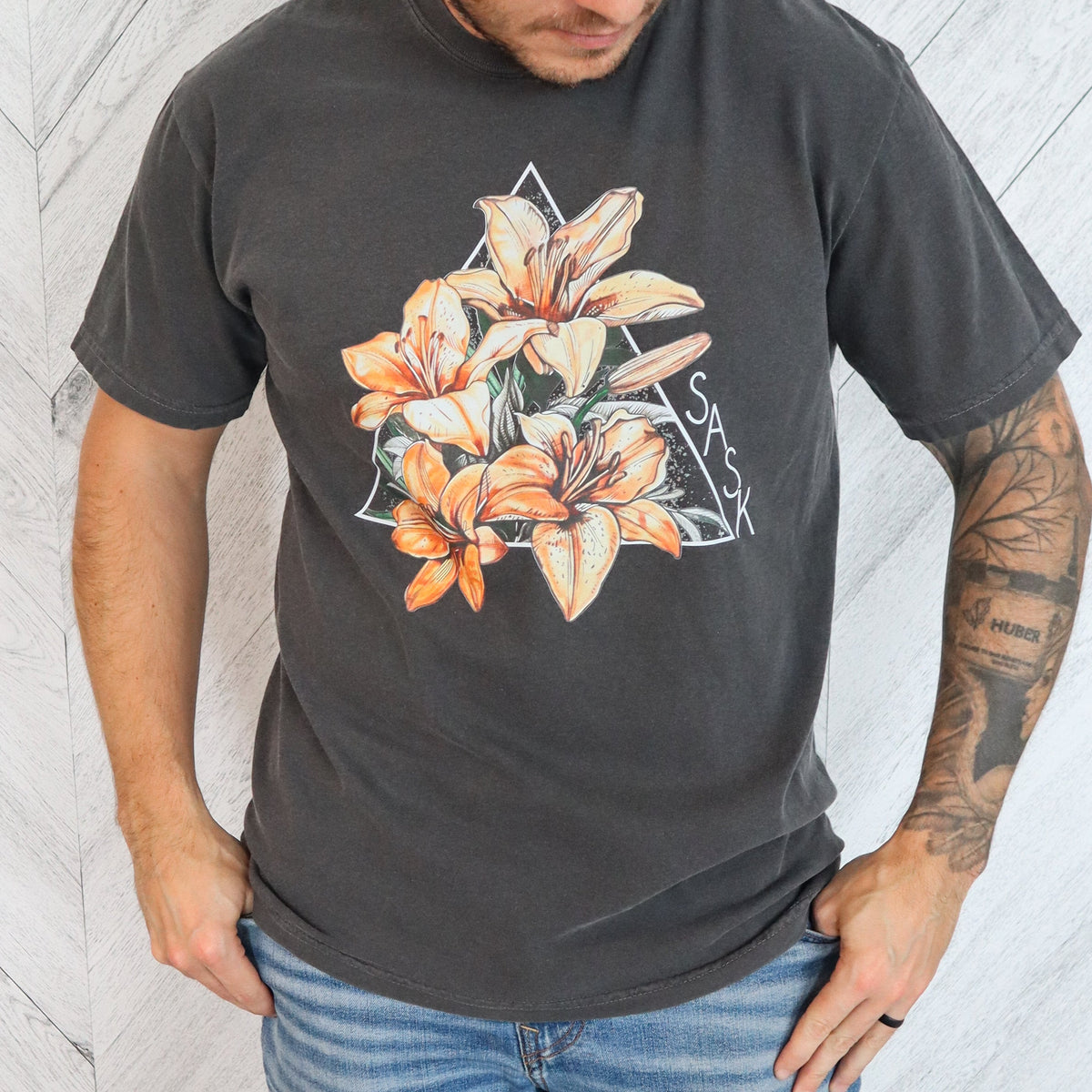 Lily Triangle Unisex T-shirt | Prairie Clothing-2