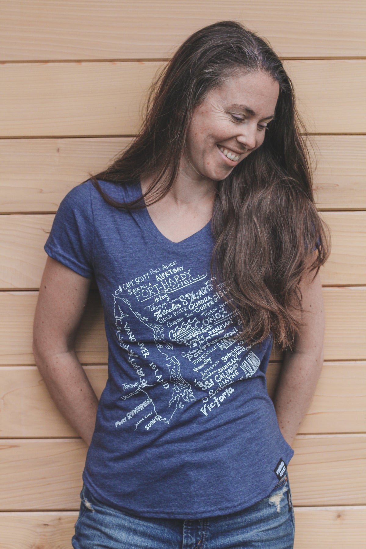 VAN ISLE - Women's Eco Tee-5