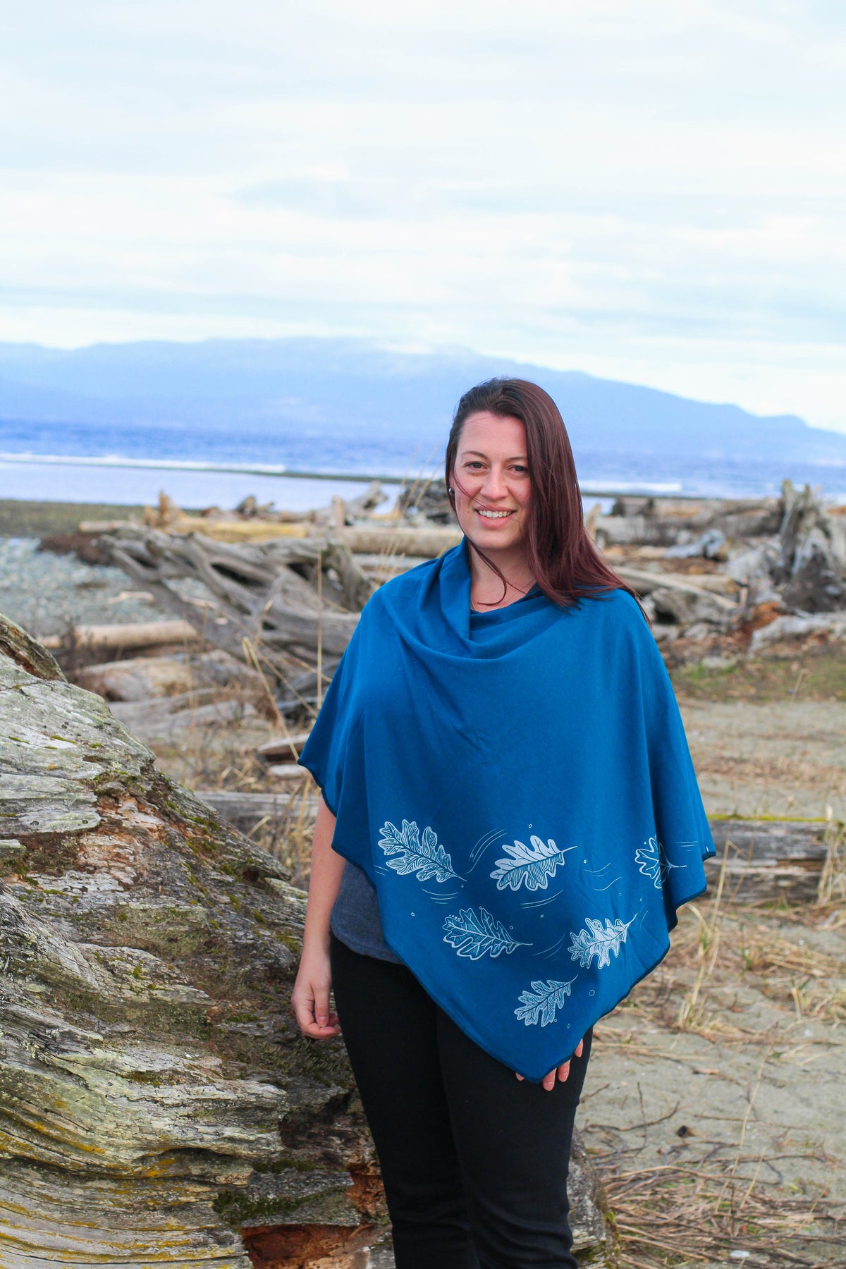 Moroccan Poncho with Oak Leaves Print-2