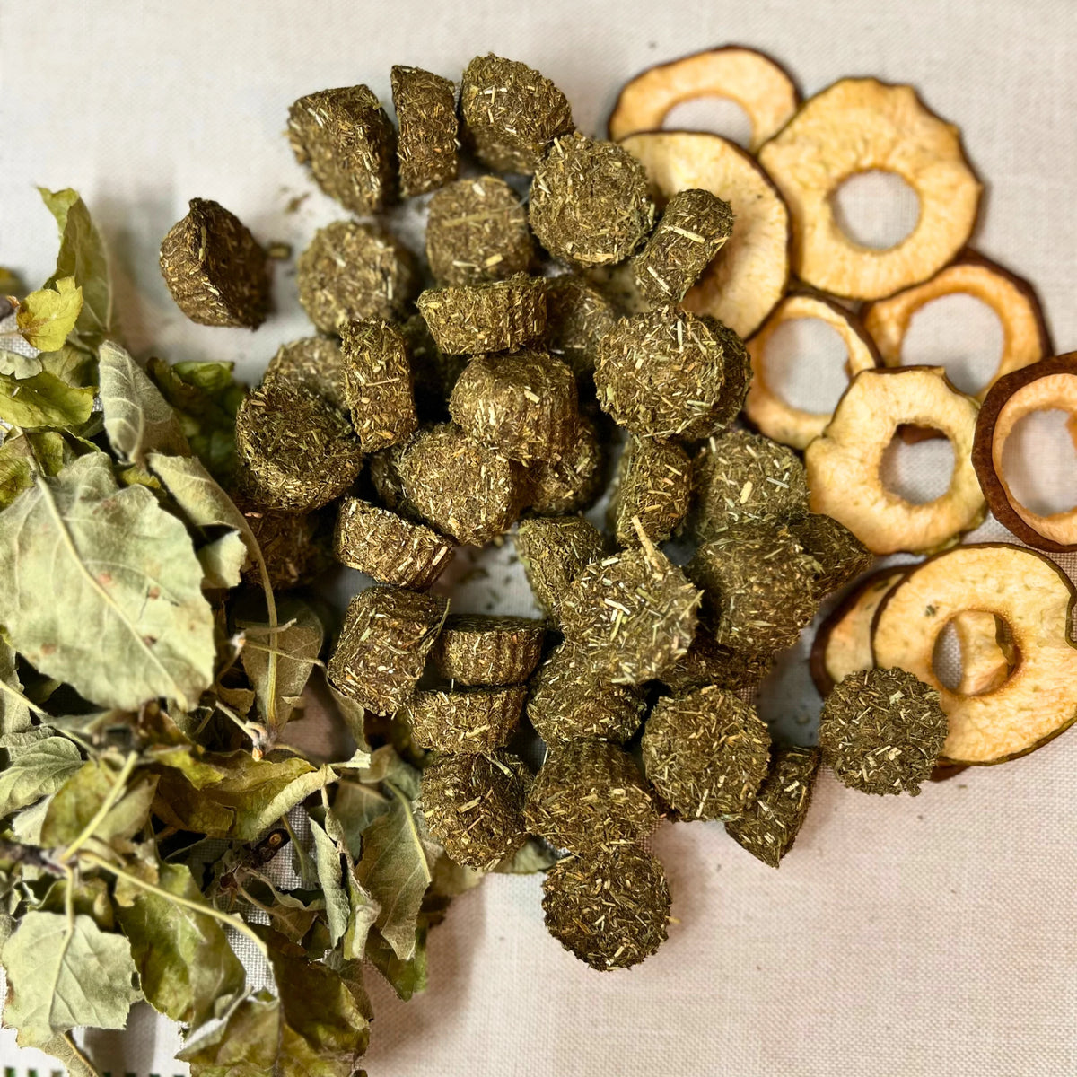 Peppermint Pear Hay Bites for Rabbits-3