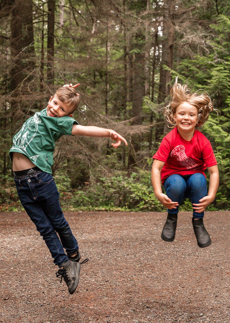 LITTLE JELLYFISH - Kids Organic Cotton Tee - Cardinal Red-2