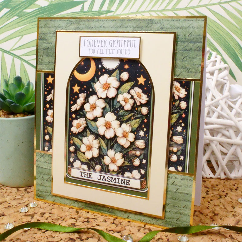 The Little Book of Floral Tarot-7