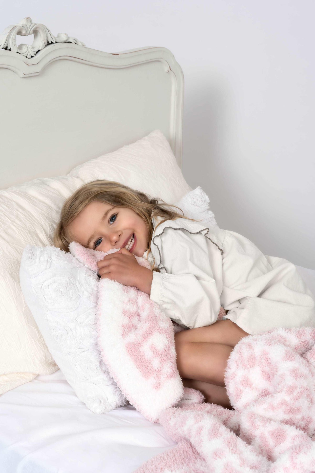 Rose Pink & White Leopard Print Twin Bed Blanket-2