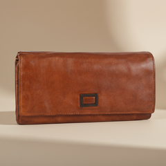 MET Women's Square Tab Leather Wallet-3