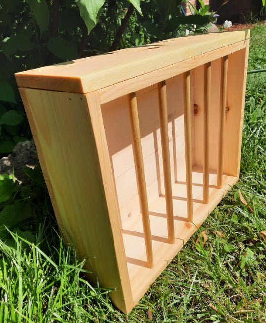 Mounted Hay Feeder for Rabbits & Guinea Pigs-1