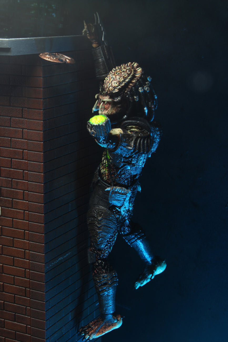 Neca - Predator 2 Ultimate Battle-Damaged City Hunter-8
