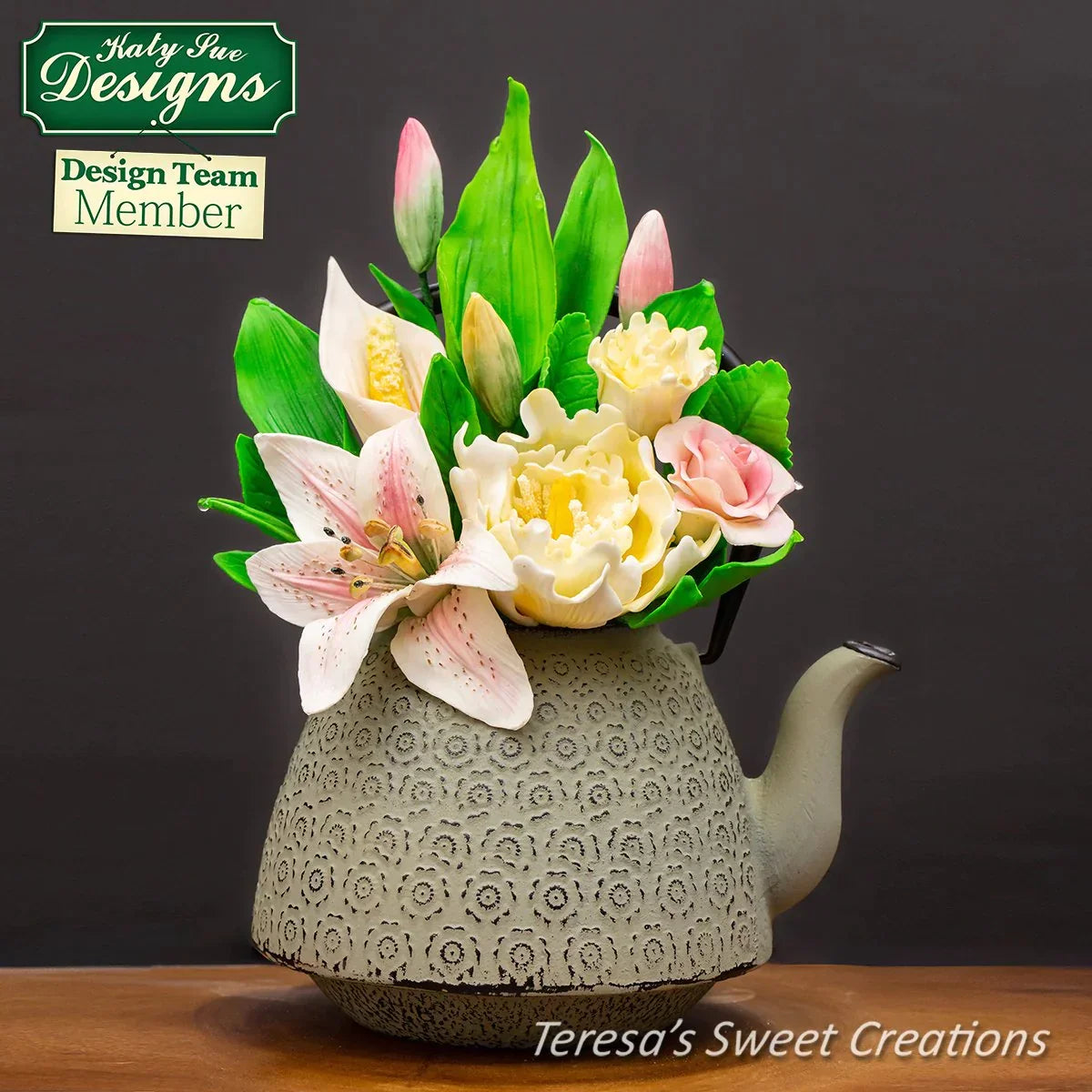 Flower Pro Lily Silicone Mould and Veiner-4