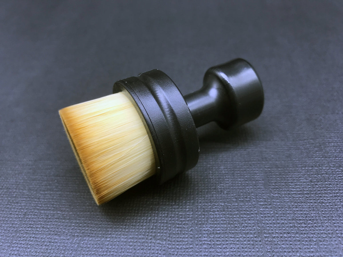 Mixed Media Ergonomic Blending Brush Small-2