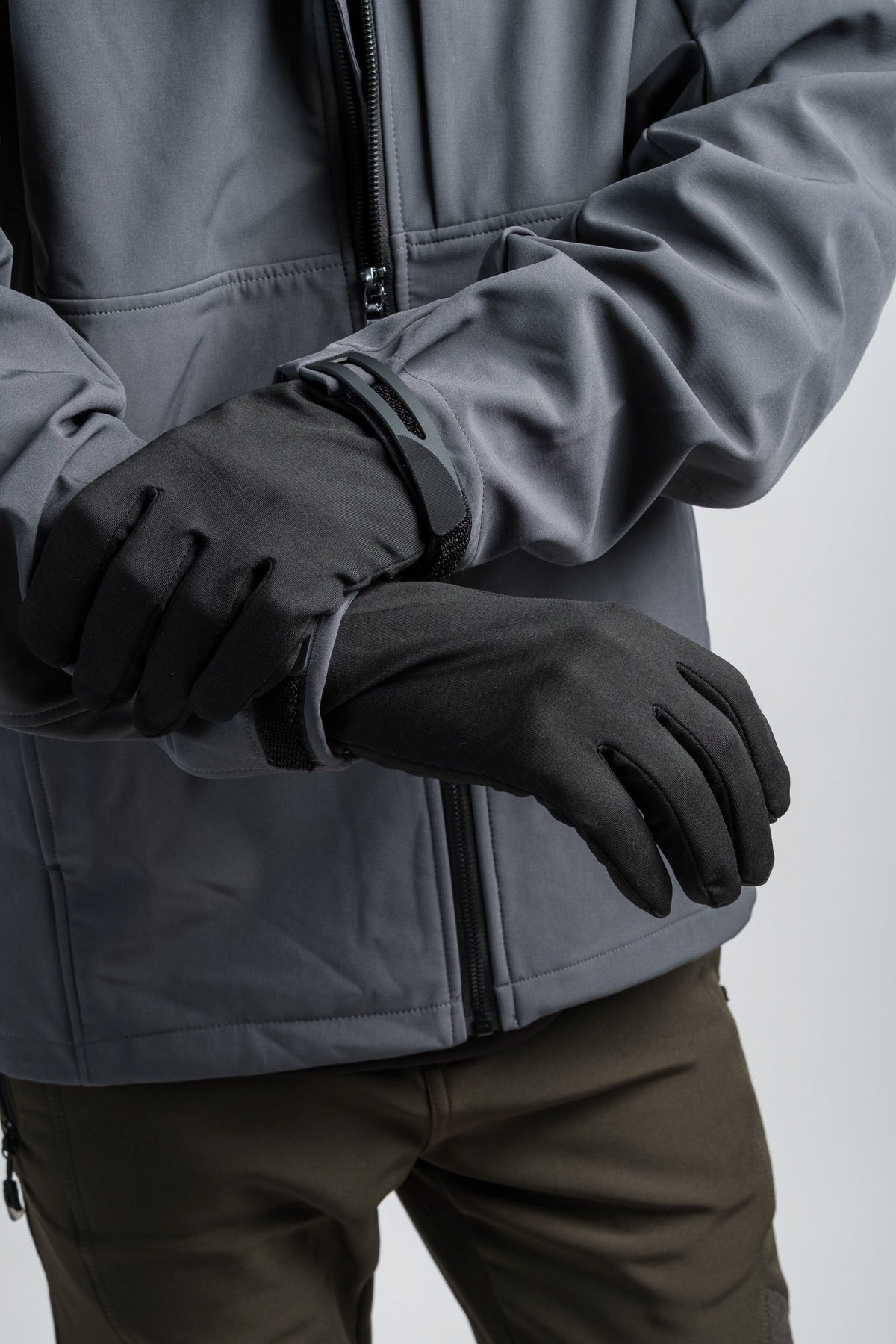Defender 3-in-1 Gloves with Touchscreen-3