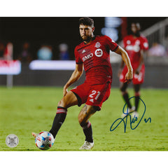 Jonathan Osorio Autographed Toronto FC Passing 8x10 Photo-1