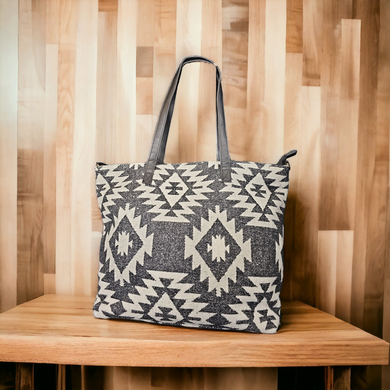 Black and white Tote Bag-4
