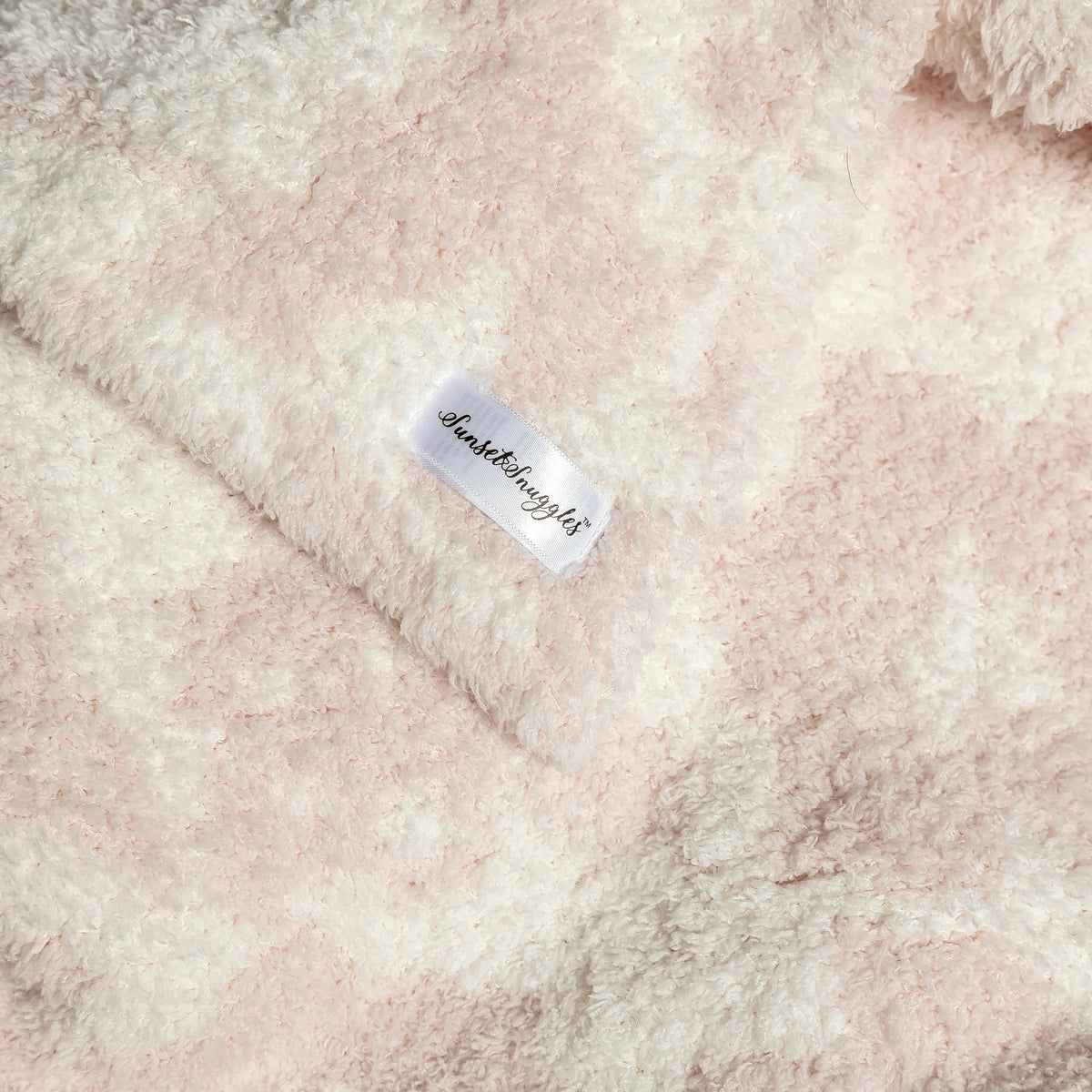 Primrose Pink and Soft White Vintage Floral Print Extended Throw-10