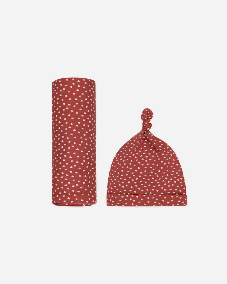 Bamboo Swaddle & Knotted Hat | Quincy Mae | Tiny Hearts-1