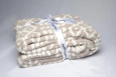 Greige & White Diamond Point with Tassel Print Throw-2