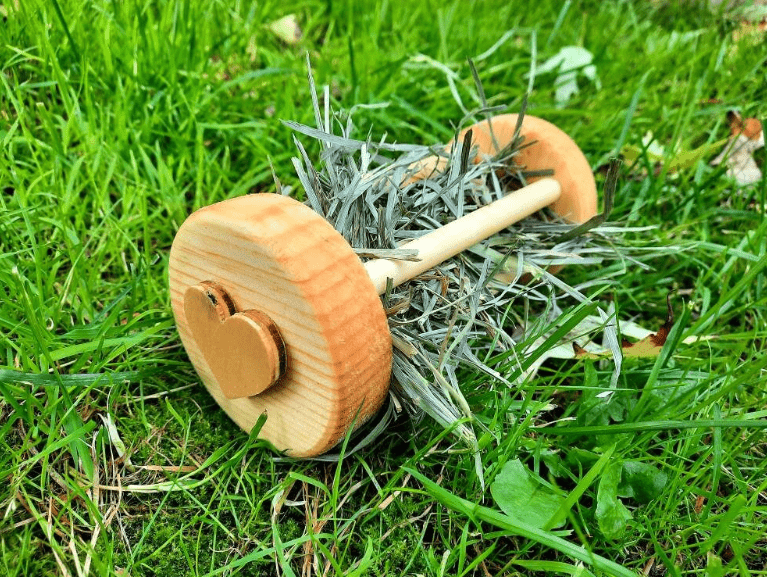 Small Animal Hay Rollers-3