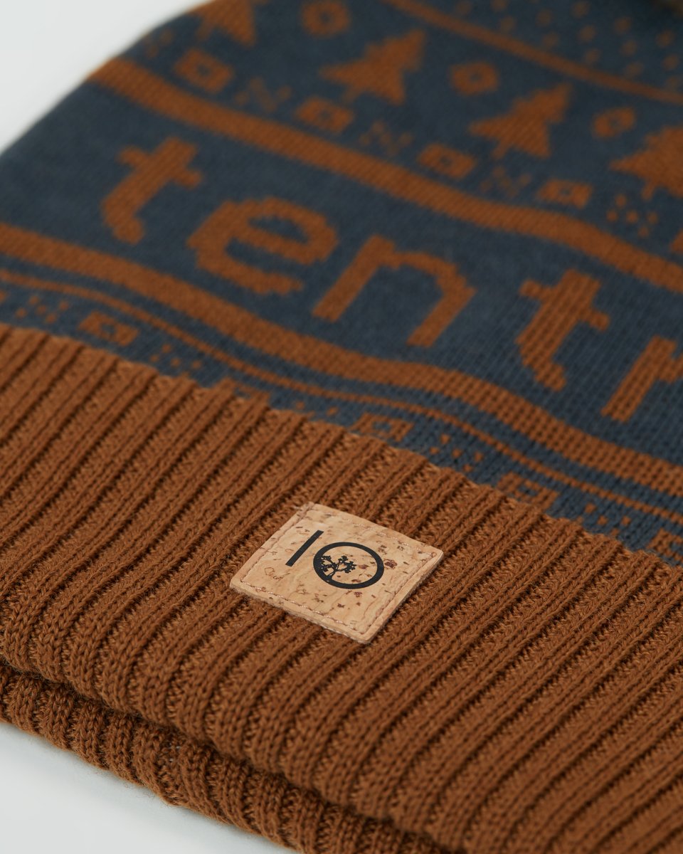 Cabin Pom Beanie-7