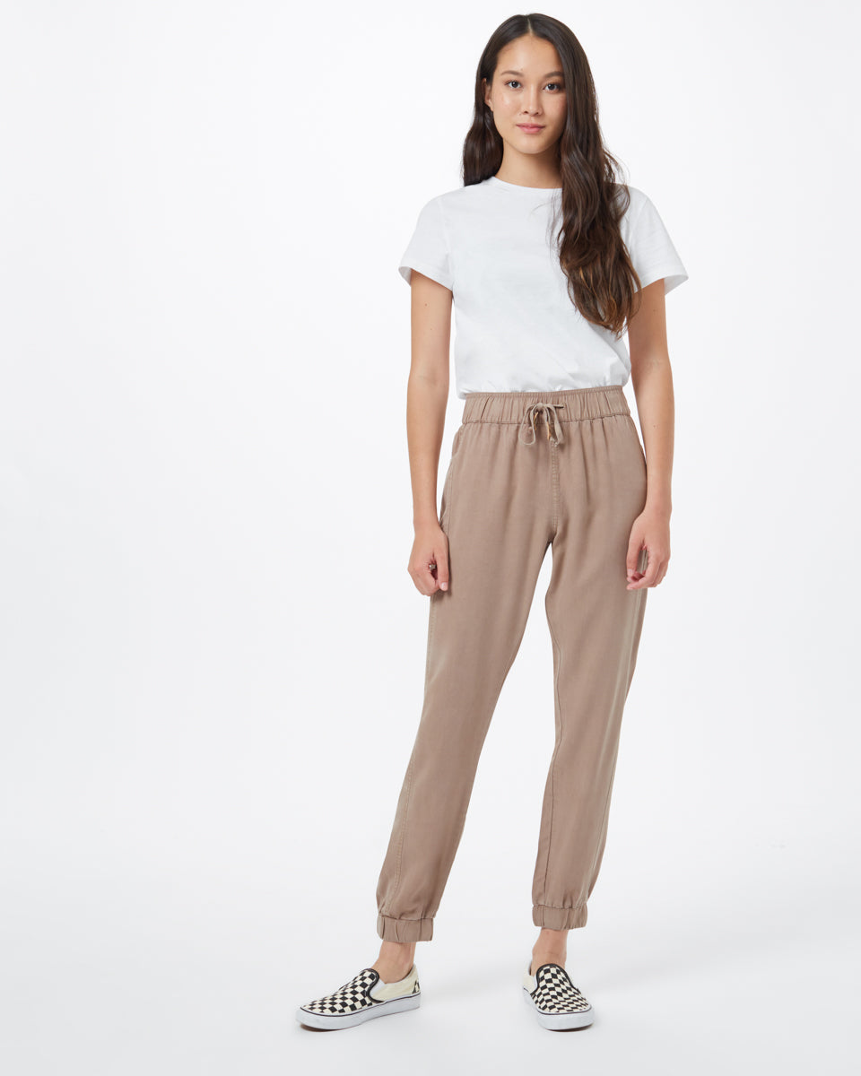 Colwood Jogger-4
