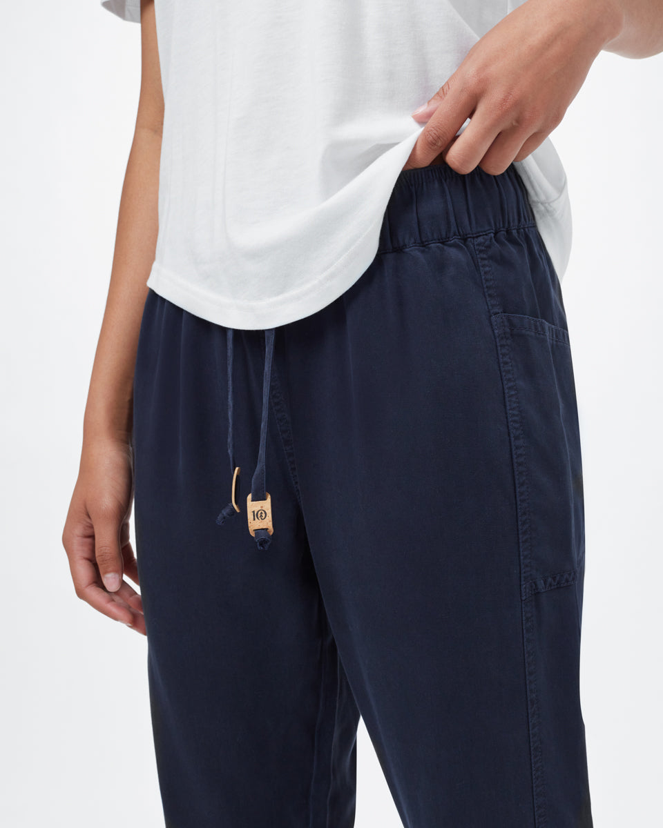 Colwood Jogger-8