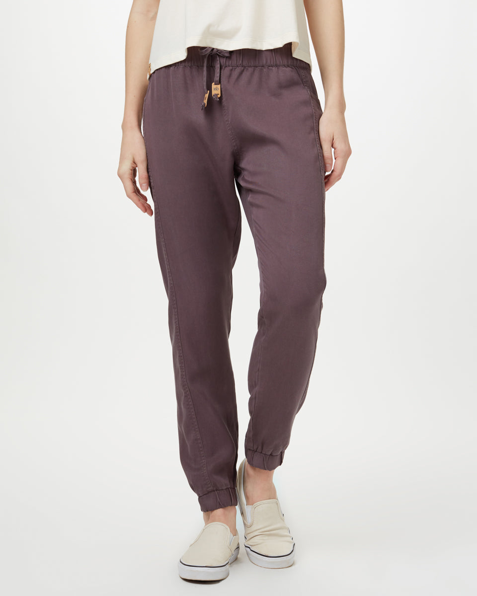 Colwood Jogger-2
