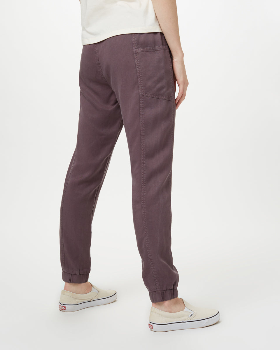 Colwood Jogger-3